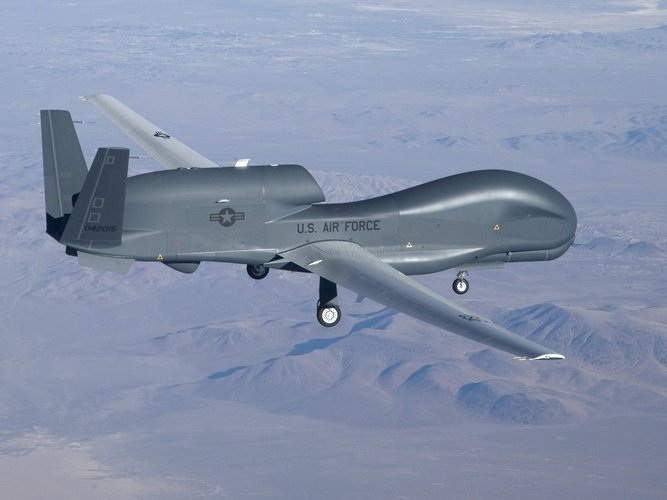 US Global Hawk UAV tracking over Ukraine at 53,000ft  