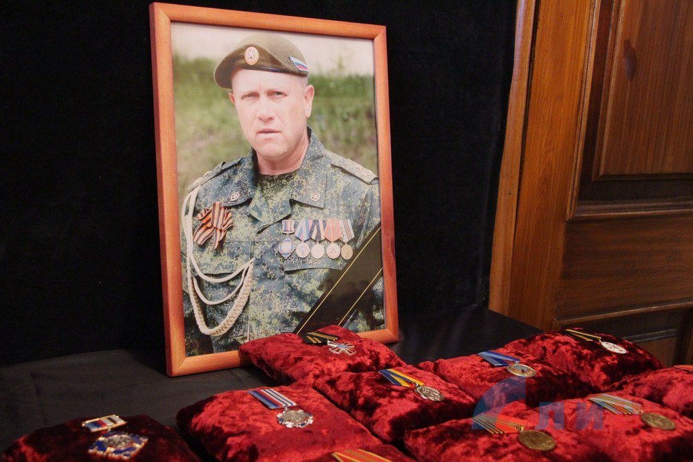 Funeral of LNR commander Anashenko in Luhansk