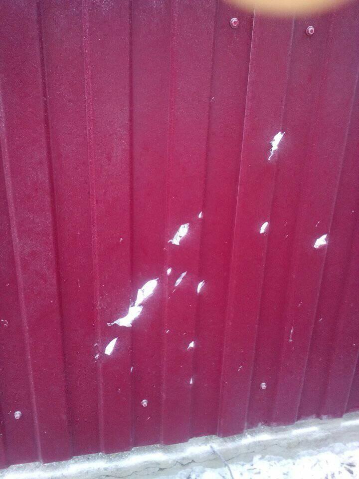 Damage in Krasnohorivka west to Donetsk after shelling last night