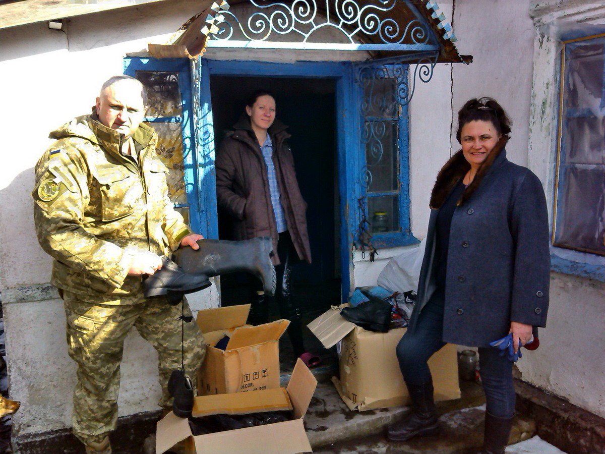 ATO spokesperson: CIMIC officers delivered over 40 pairs of shoes  and  few sets of clothes to families in the frontline village of Orlivske  