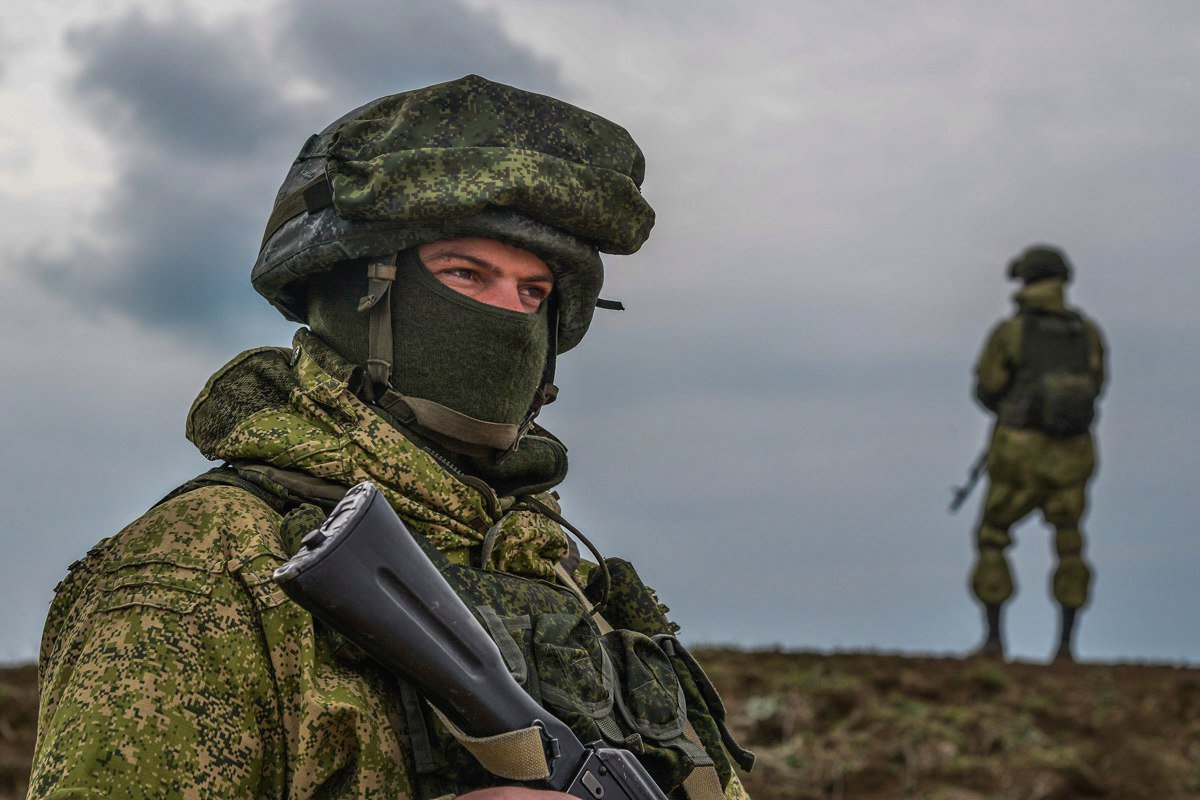 Russian paratroopers in occupied-Crimea, Ukraine during recent drills