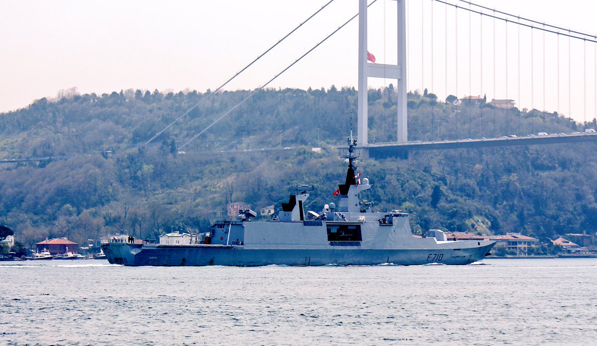La Fayette class @MarineNationale frigate La Fayette F710 departed Black Sea after 20 days  and  transited Mediterranean-bound Bosphorus  