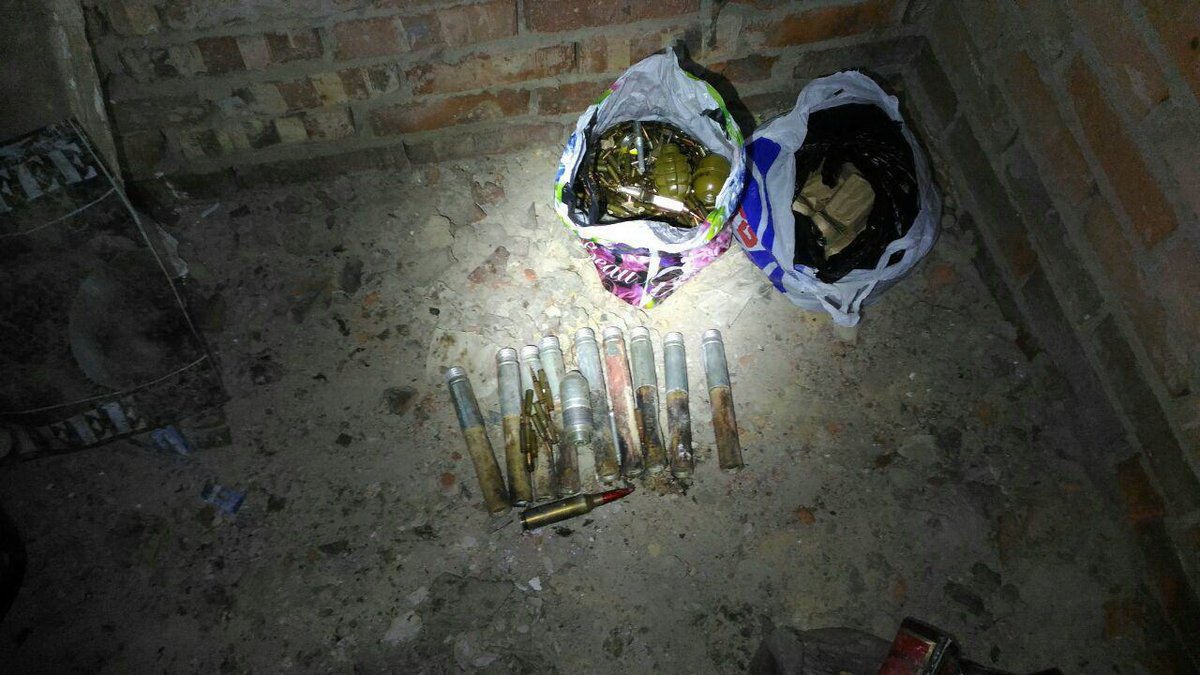 .@ServiceSsu discovered 2 ammo caches in Slovyansk and Hnutove  