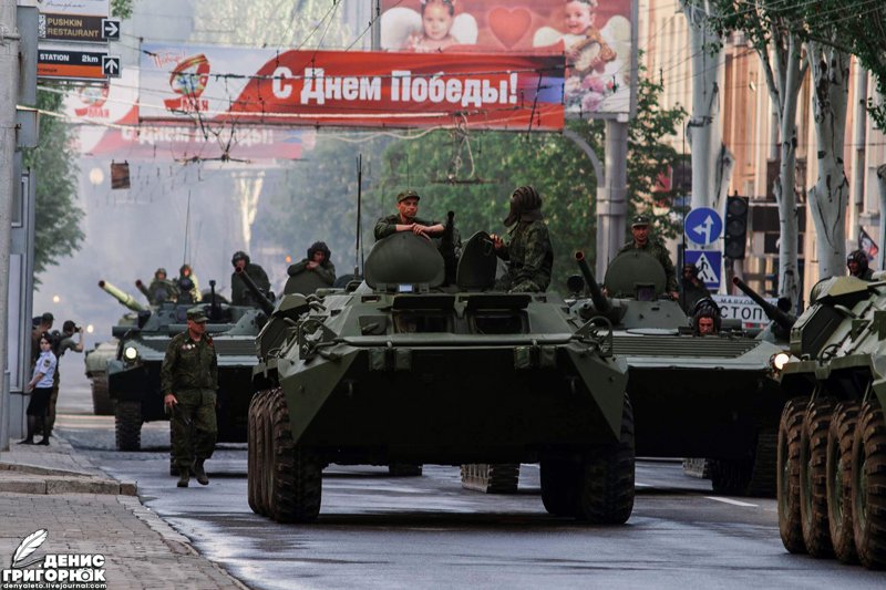 BM-21 MLRS Grad at parade rehearsal today in Donetsk