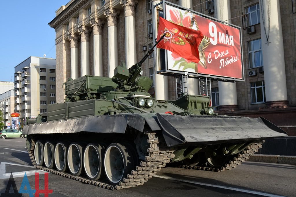 Tanks in Donetsk today for parade rehearsal 