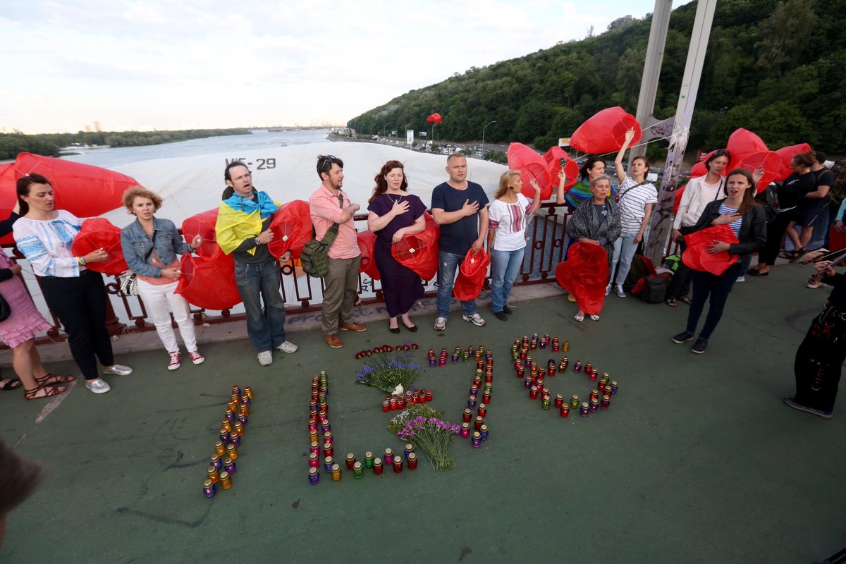 Vigil in memory of those who were killed onboard of Il-76 which was shotdown in Luhansk airport 3 years ago