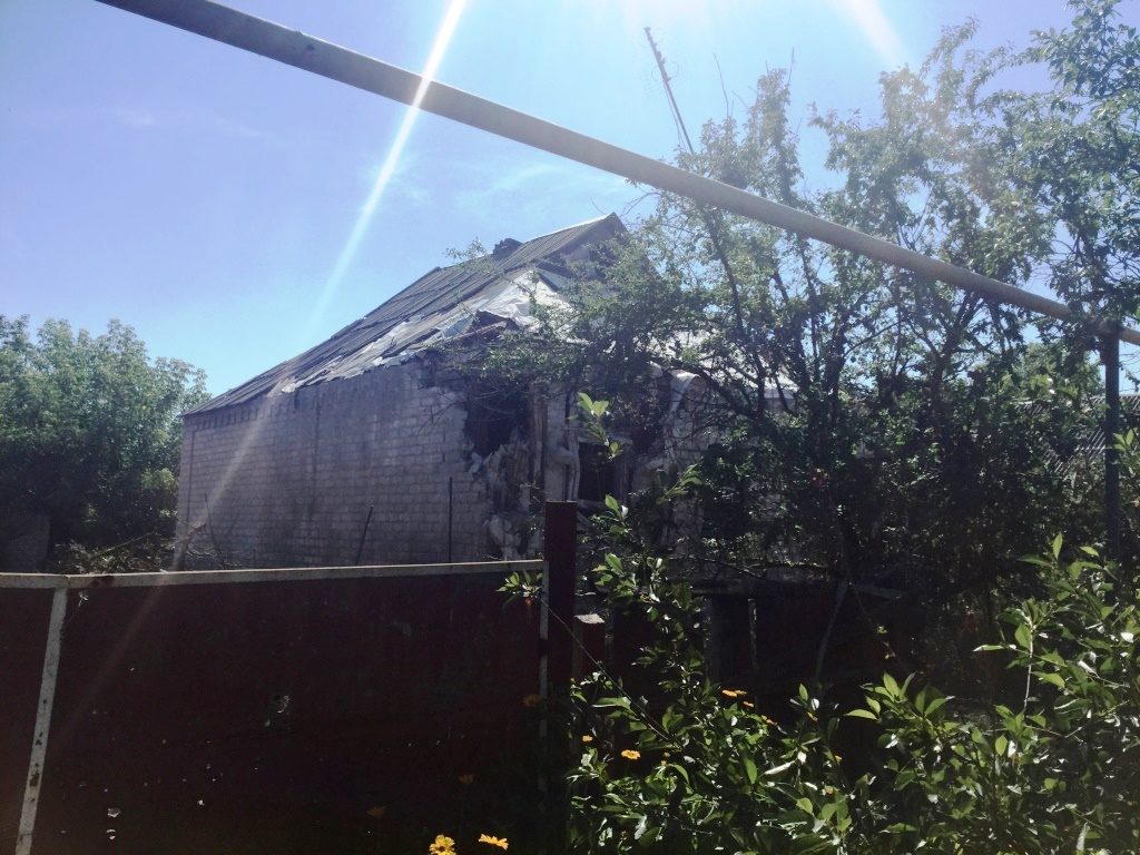 Damage in Verkhnotoretse after shelling