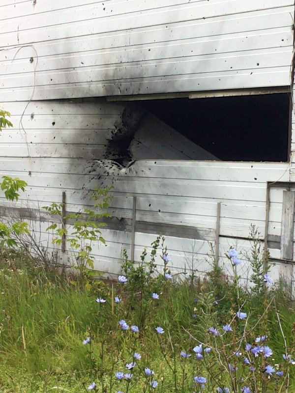 Damage after shelling yesterday at Trudovski, Western Donetsk city