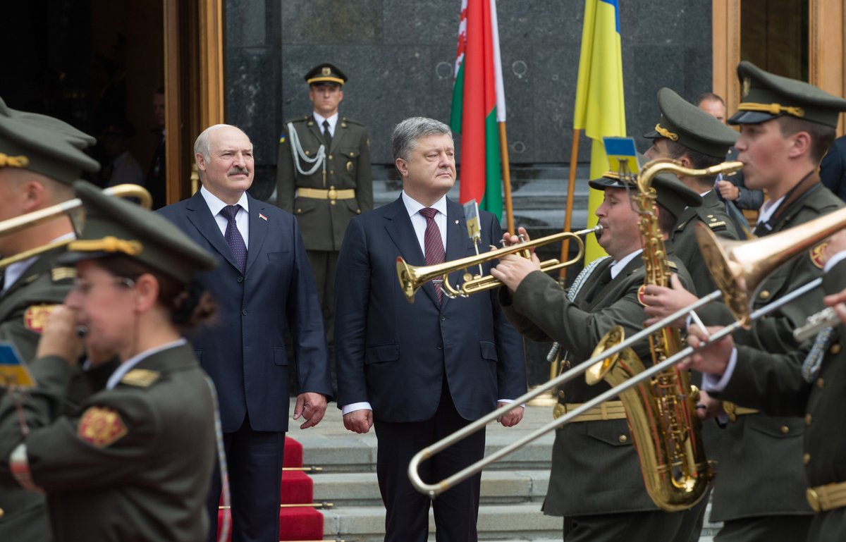 Meeting between Presidents of Ukraine  and  Belarus has started  