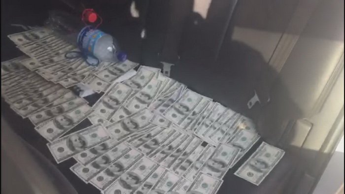 In Dnipro city the SBU detained senior investigator of regional management of police on a bribe