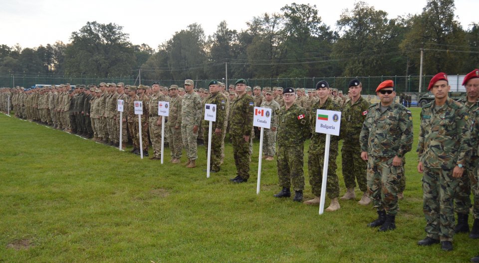 2500 military from 15 countries are taking part in exercises Rapid Trident 2017