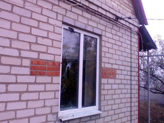 3 houses were damaged in Maryinka as result of yesterdays attack