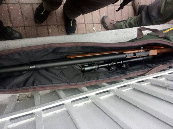 Kyiv police detained armed man near Verkhovna Rada