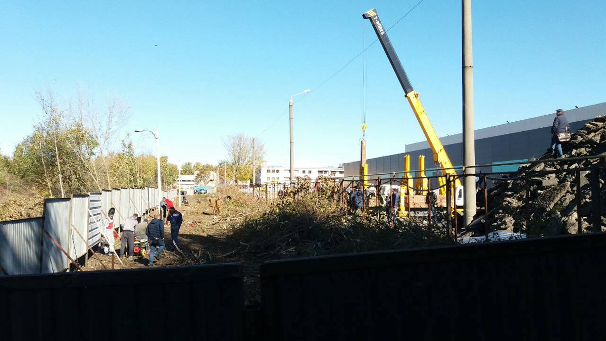 Military published a video of assault on the military unit in Odesa by construction workers