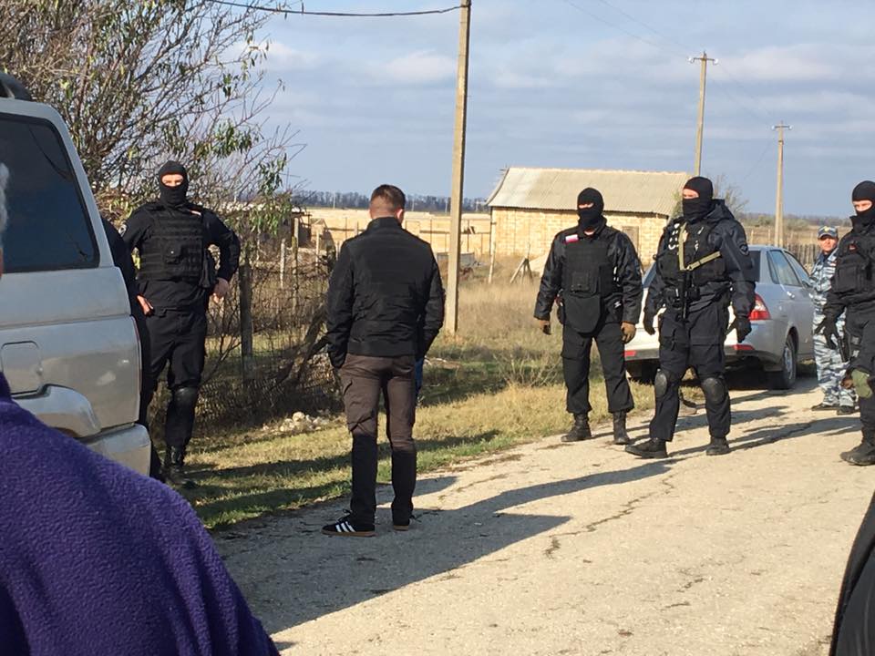 Searches in Pushkine in Crimea. Mustafa Mustafaev detained