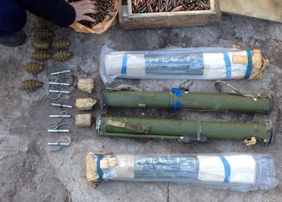 Police seized arsenal from one of Mariupol citizens