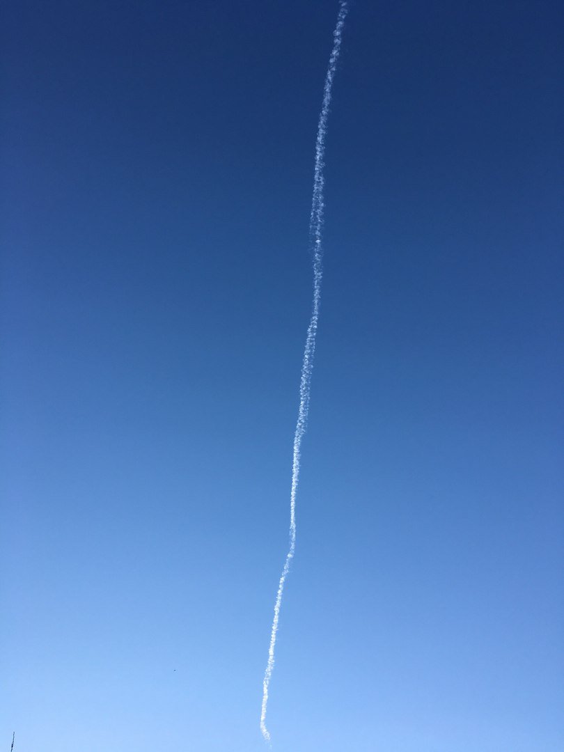 Simferopol': Possible jet breaks the sound barrier over city    