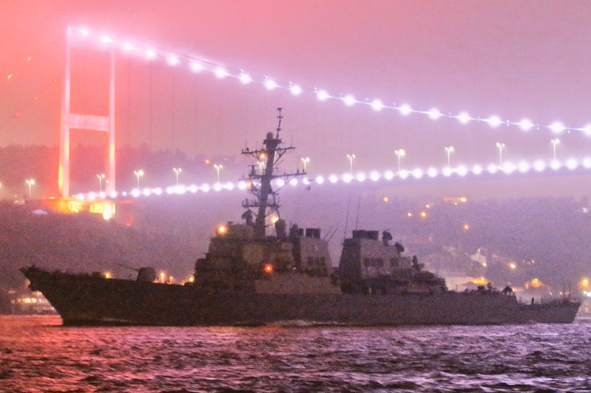 .@USNavy boosts the BlackSea patrols amid tensions in the region: #FWDdeployed to Rota and on its 6th patrol in support of regional allies, Arleigh Burke-class AEGIS guided missile @USNavyEurope destroyer USS Ross DDG71 transits BlackSea-bound Bosphorus in the dark   