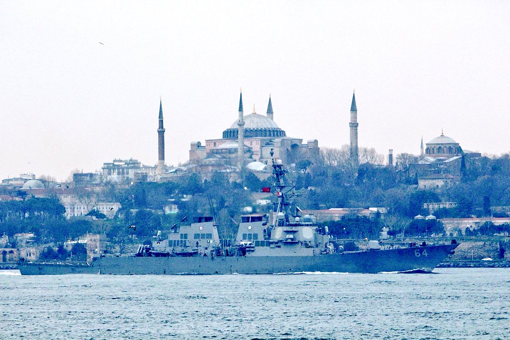 Second Arleigh-Burke class AEGIS guided missile destroyer enters the Black Sea in last 24hrs: @USNavyEurope destroyer USS Carney DDG64 transits Bosphorus
