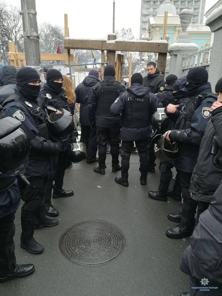 Kyiv: About 3000 police and military personnel of the National Guard monitor security situation today