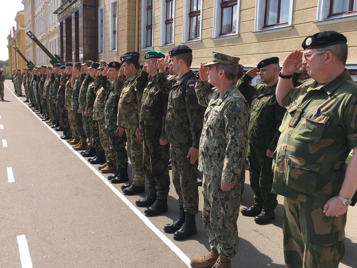 @CMC_NATO: Official welcome to Ukraine with Honour Guard. NATOMC visit sends strong signal of NATO's continuing support to Ukraine