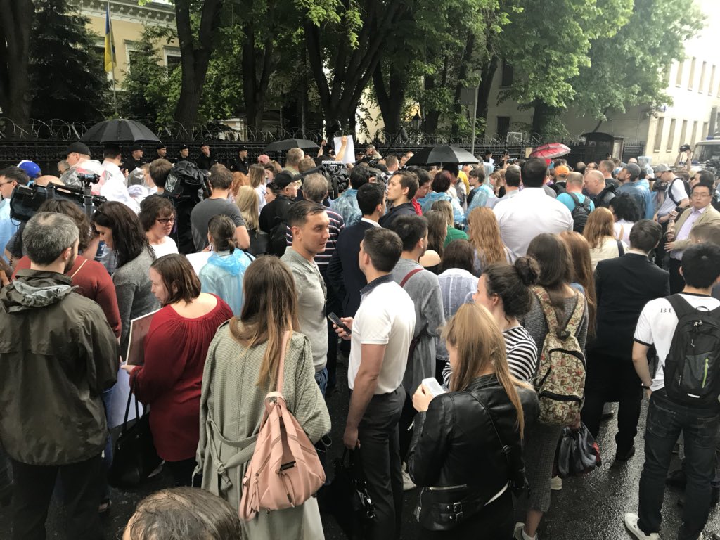 Rally for Kiril Vyshynskyi near Ukrainian Embassy in Moscow