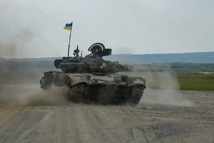 Ukrainian soldiers assigned to the 1st Tank Company, 14th Mechanized Brigade complete the Defensive Operations Lane during the Strong Europe Tank Challenge