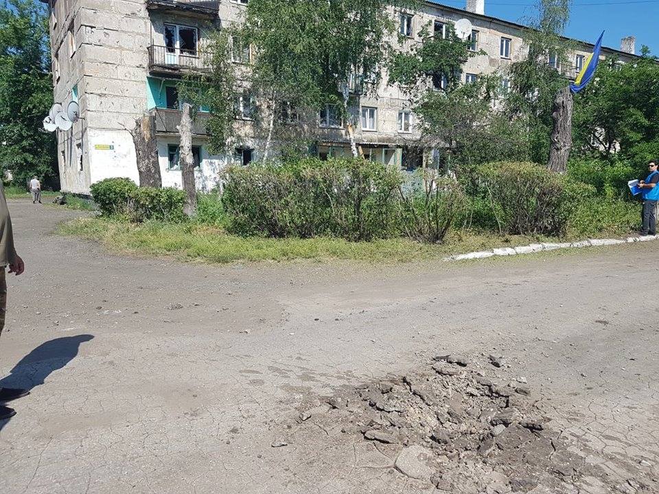 Novotoshkivske, yesterday shellings' aftermath.   