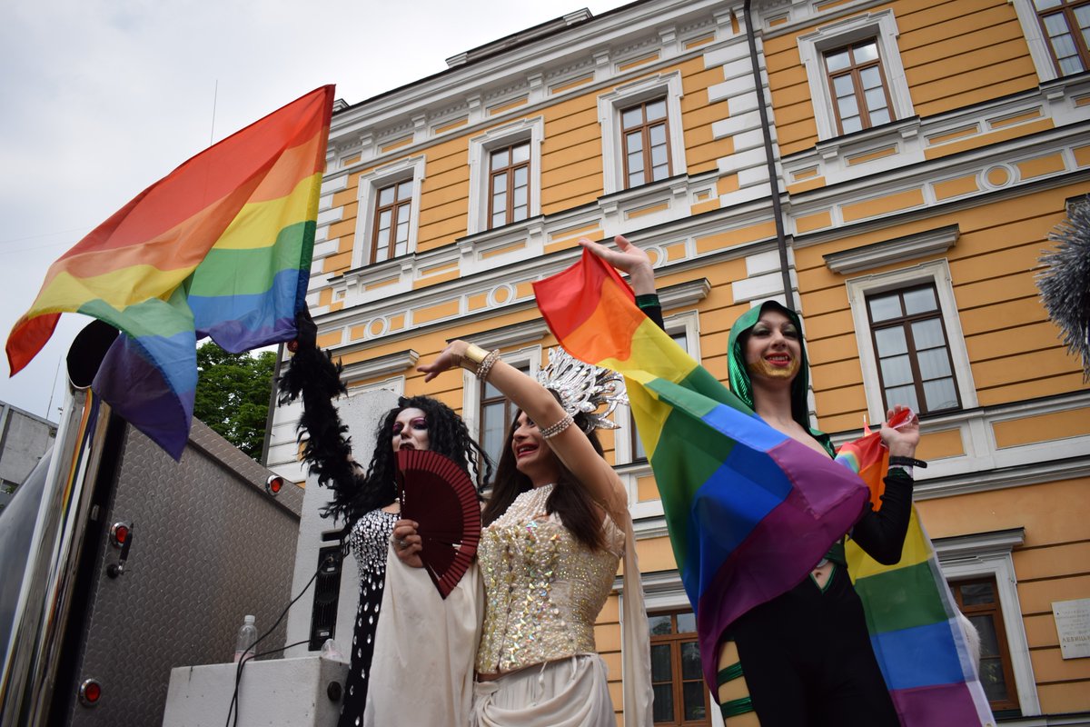 Largest turnout for KyivPride2018 with police estimating 3500 participants   