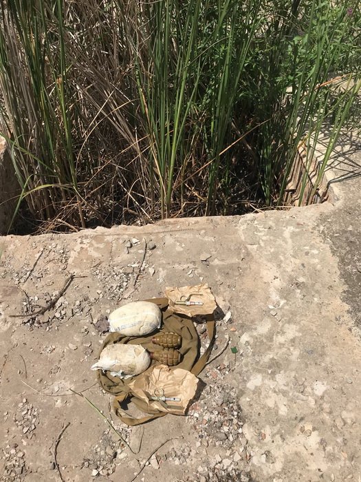 Security Service of Ukraine found cache with 2 kgs of C4 explosives, detonators and 2 F-1 grenades in Zaporizhiye