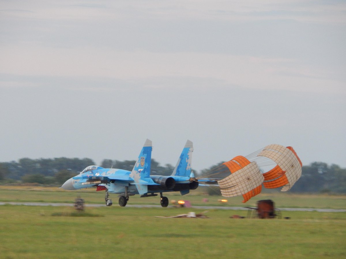 Photos of fly exercise on combat fighter Su27 and L39 from the PAO of 831TABr of AirCom Center of @UAAirForceCom of AFU    
