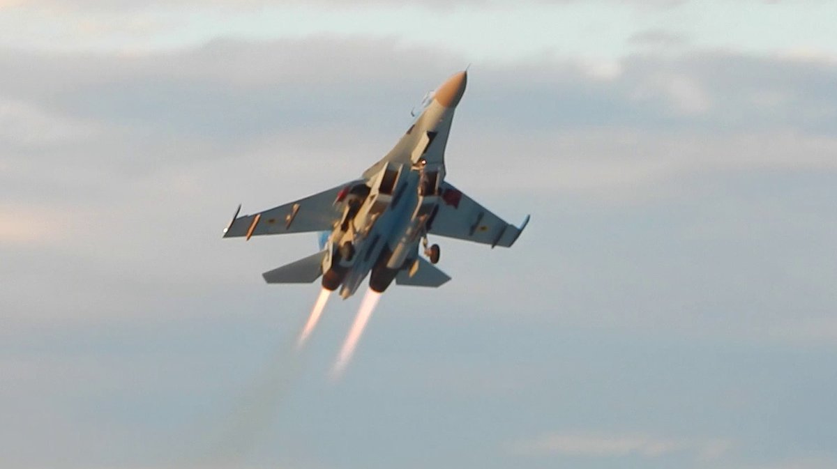 Photos of fly exercise on combat fighter Su27 and L39 from the PAO of 831TABr of AirCom Center of @UAAirForceCom of AFU    