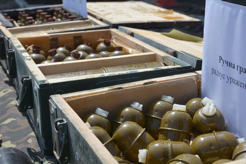 Ruban/Savchenko case: Ukrainian authorities release photos of massive arms cache linked to alleged terrorist plot in Kyiv. Lots of weapon types/models that are frequently seized (RGD-5s, F-1s, MON series mines) + some that are less common (large caliber mortar systems).     