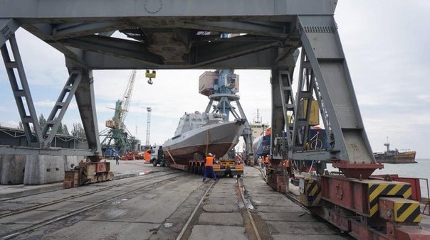 Berdyansk, Zaporizhia region: Ukraine deploys artillery boats to protect the Sea of Azov   