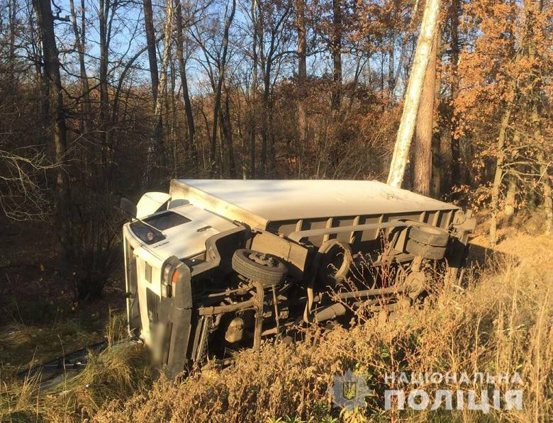 Police investigating road accident with MP Leschenko - a truck hit his parked car