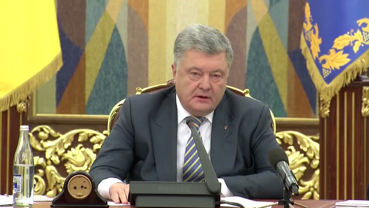 Ukrainian President Poroshenko urges Russia to release Ukrainian sailors and bring back ships immediately 