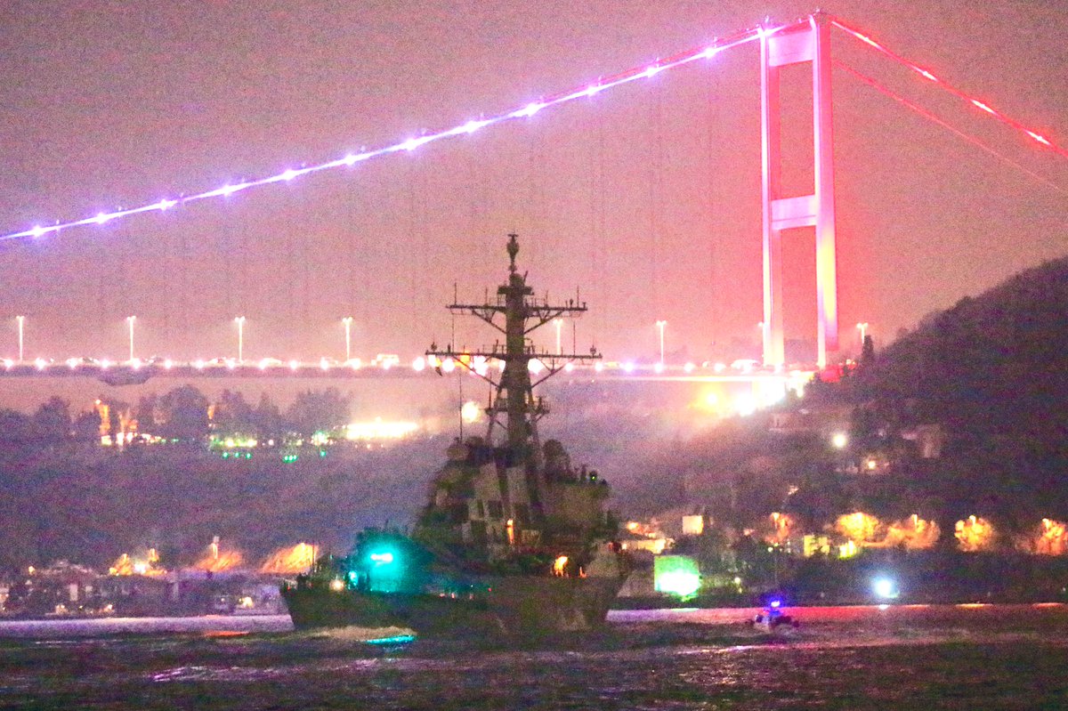 Turkish Coast Guard @damen built SAR1906 class TCSG906 and SAGET escorted @usnavy Arleigh Burke class @USNavyEurope guided missile destroyer #USSDonaldCook DDG75 during her Bosphorus transit towards the Black Sea 