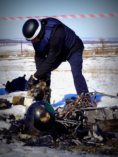 Debris of OSCE SMM UAV dropped at Chervonovardiyske