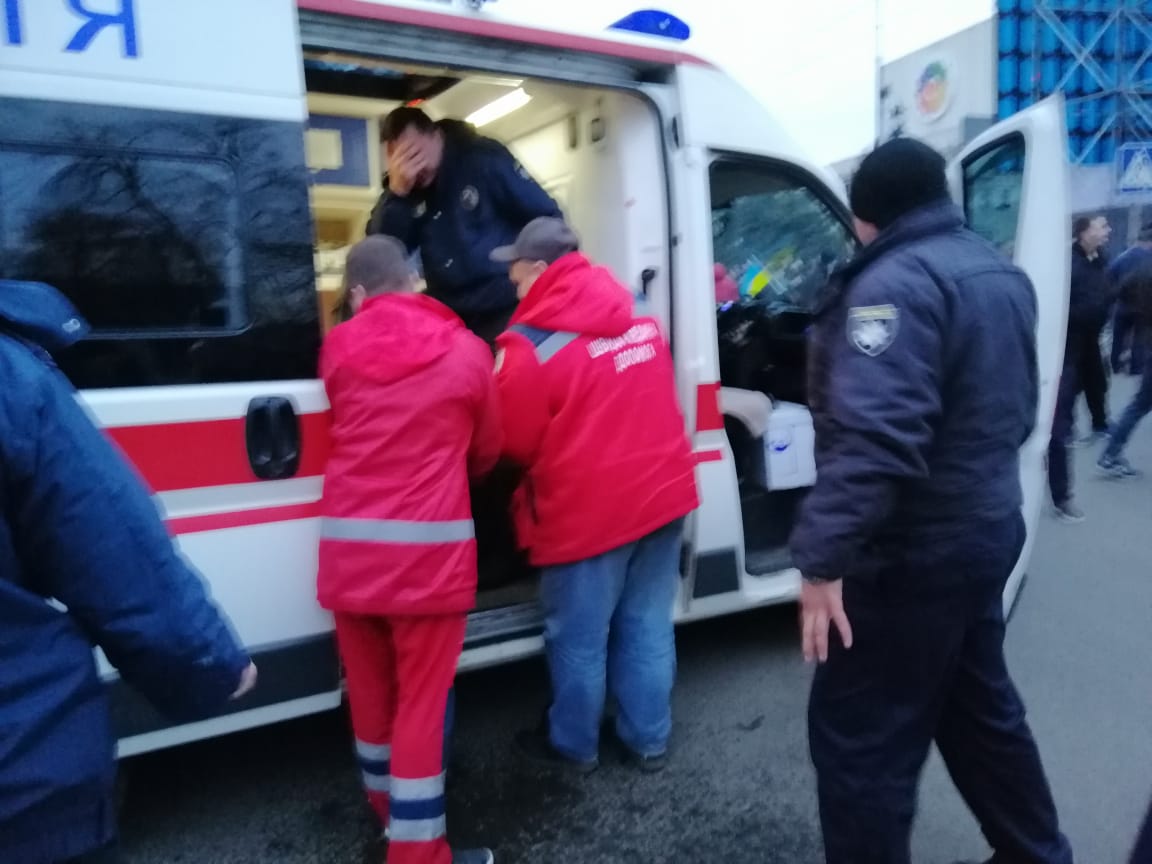 15 policemen wounded in clashes in Cherkasy