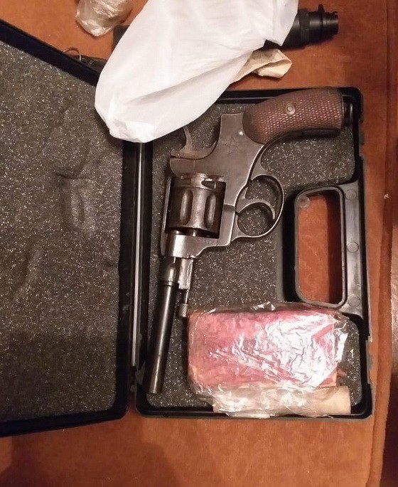 Security Service of Ukraine @ServiceSsu exposed an armed group working on behalf of Russian Federation. Weapons seized