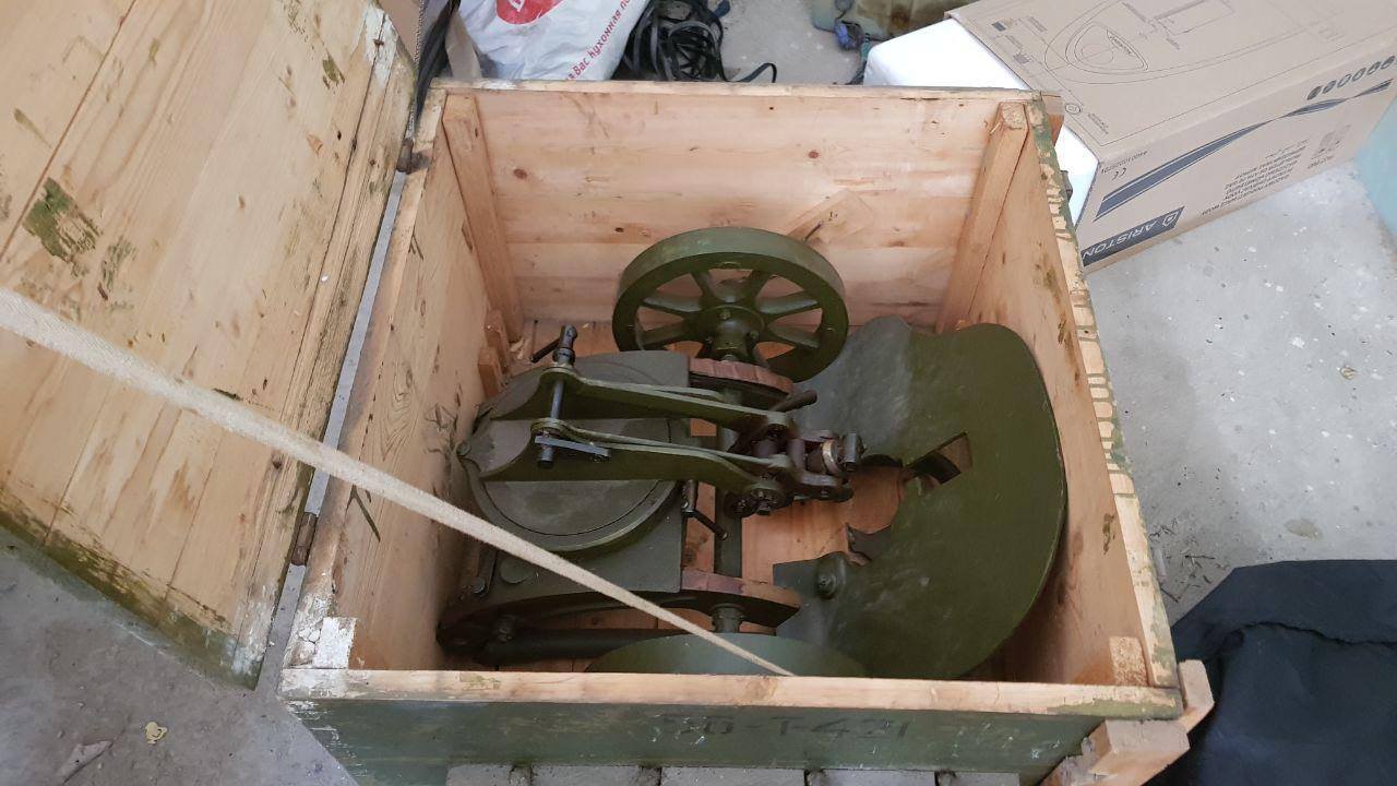 Police seized Maxim gun and other weapons and ammunition during raids in Porkovsk and Mariupol