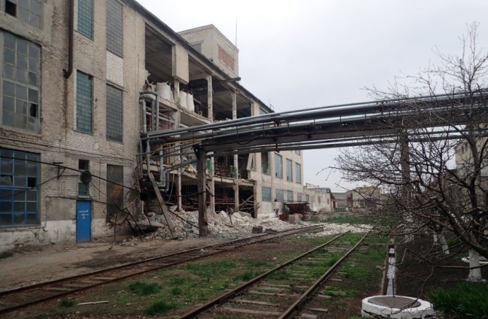 1 killed as result of explosion at factory in Lysychansk, building seriously damaged