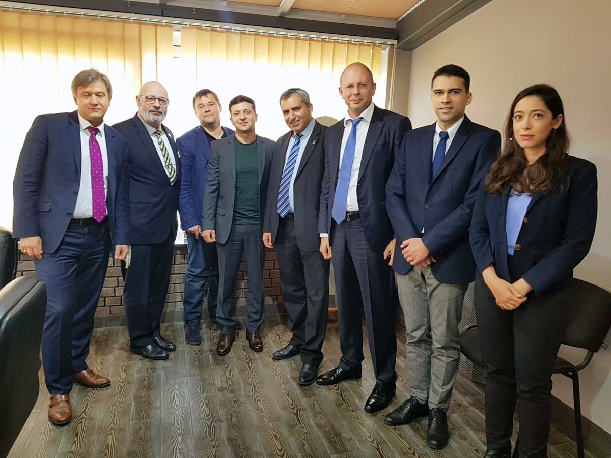Good working meeting between President elect @zeteam_official Volodymyr Zelensky and Cabinet Minister @zeev_elkin 