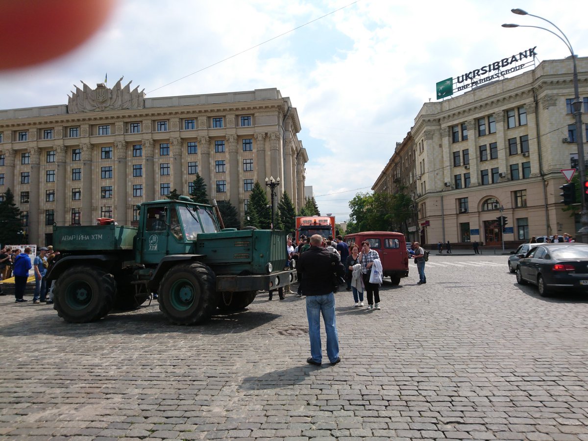 Tensions in Kharkiv as municipal authorities launch works near Volunteers tent, activists suspect that it is an attempt to remove it. 