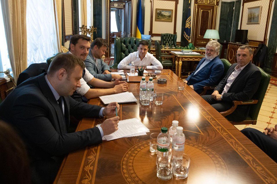 Kolomoyskiy met with PM and President of Ukraine. Reported by Presidential Office as meeting with business 