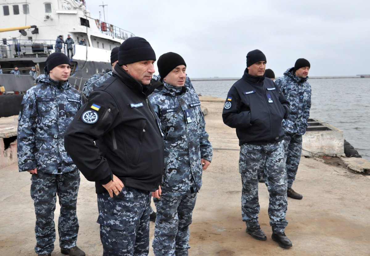 Some pics of recently returned 3 Ukrainian naval boats from Russia. Some of the crew released by Russia in Sept watched their return. Ukraine says boats will be checked & their condition will determine whether any legal action will proceed against Russia