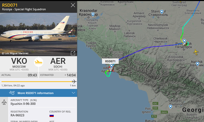 Strange maneuvers of Russia Special Flight squadron  