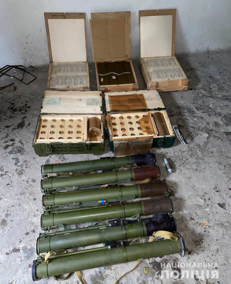 First reported seizure of a large munitions in Ukraine in 2021. Items include5 RPG-22 rockets, 1 RPG-26 and 3 crates of firearms ammo. Authorities also claim to have seized 30 RGD-5 grenades but only empty crates are visible in the photos of the cache