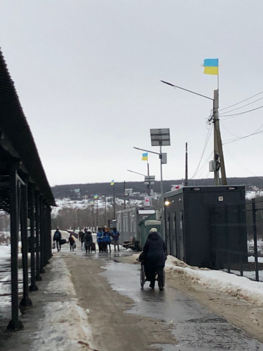 Josep Borrell: Could eyewitness during visit to Stanytsya Luhanska and contact line with  Foreign Minister @DmytroKuleba consequences of aggressions against Ukraine. Any further military aggression would have massive consequences; Russia needs to de-escalate and fully implement Minsk agreements