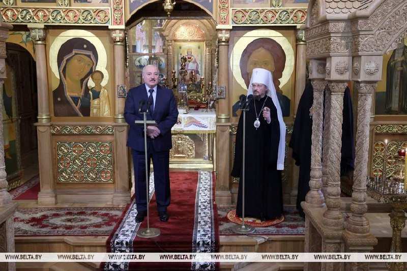 Łukaszenka w swoim przemówieniu bożonarodzeniowym: ten rok będzie rokiem zjednoczenia. Musimy zjednoczyć się z naszymi braćmi: Rosją, Kazachstanem i Ukrainą. Zrobimy wszystko, aby zwrócić Ukrainę